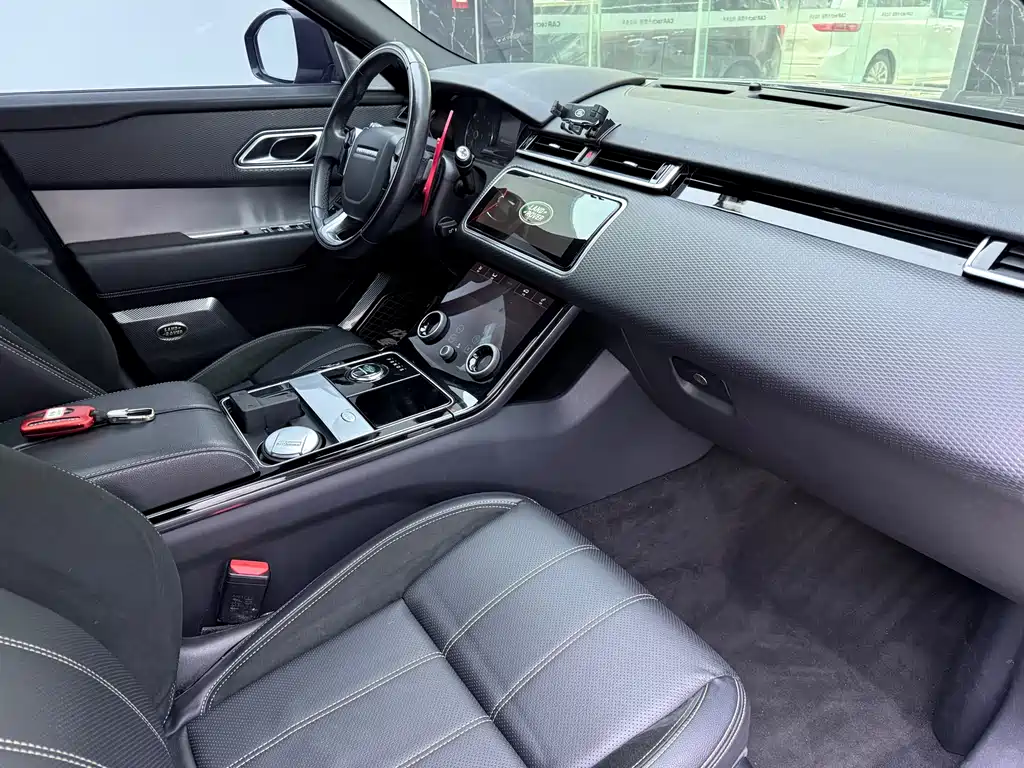 Land Rover Velar 2020 — фото 15