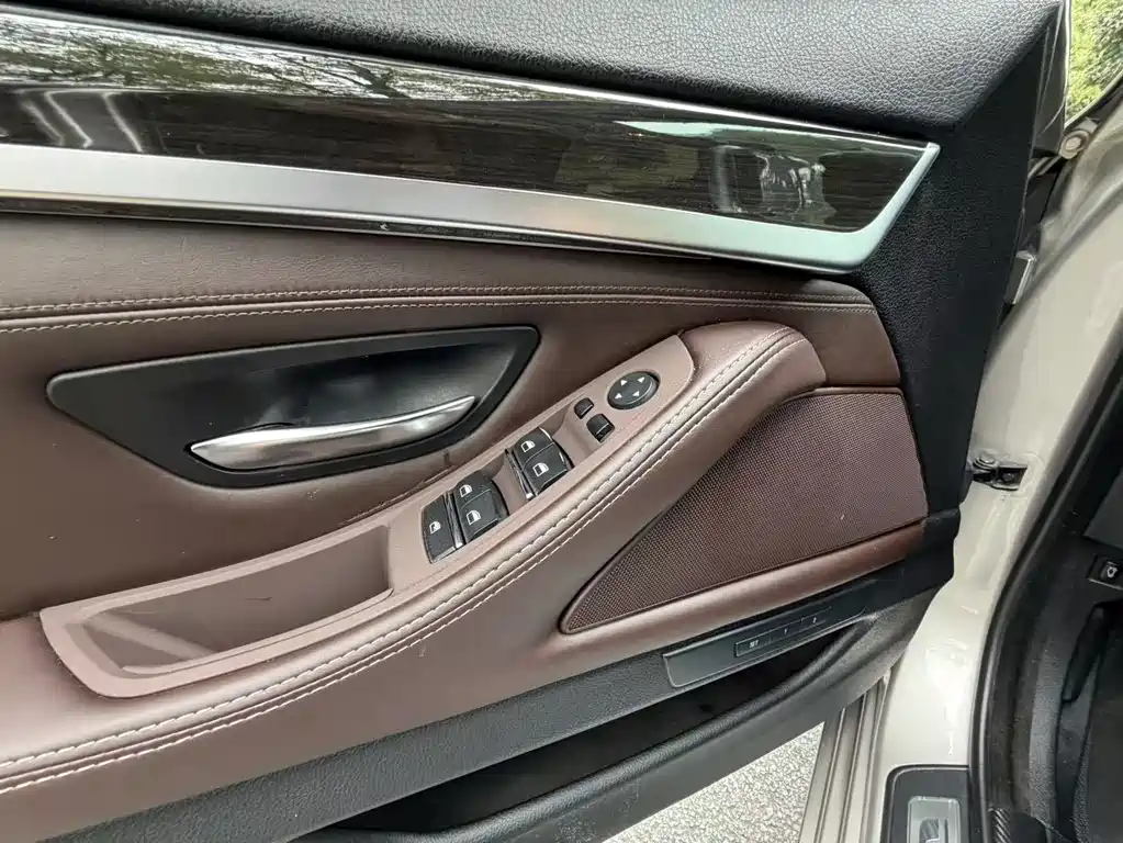 BMW 5 Series 2016