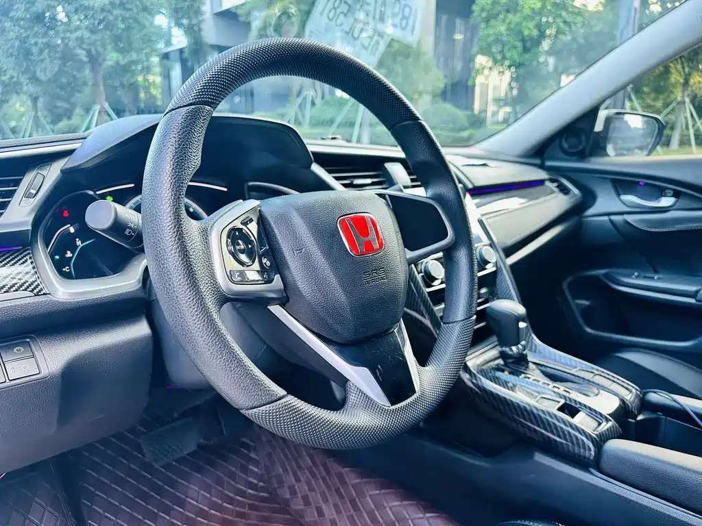 Honda Civic 2023 — фото 10