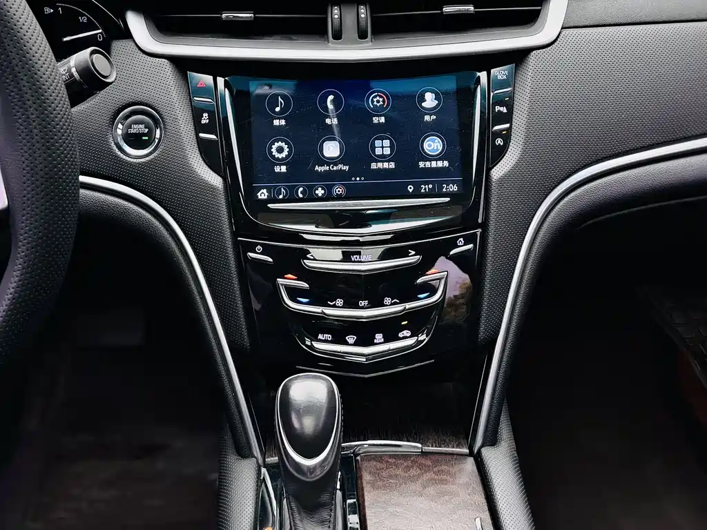 Cadillac XTS 2018 — фото 9