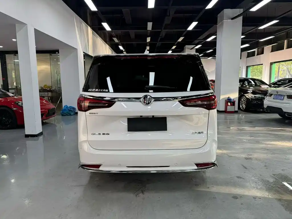 Buick GL8 2021
