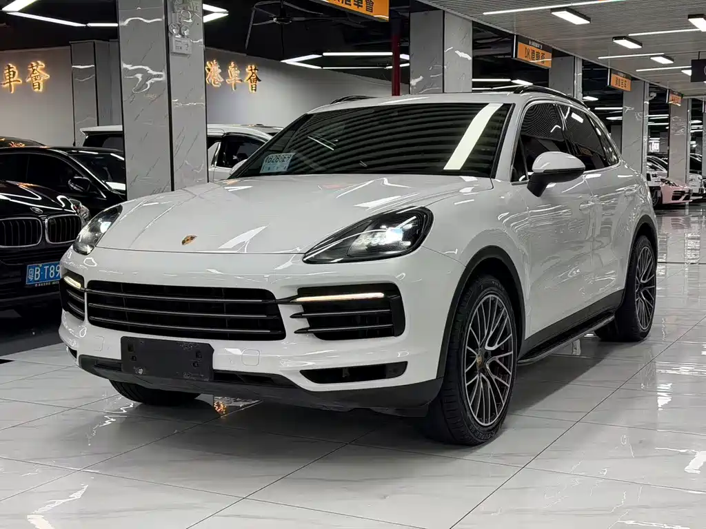 Porsche Cayenne 2019 — фото 1