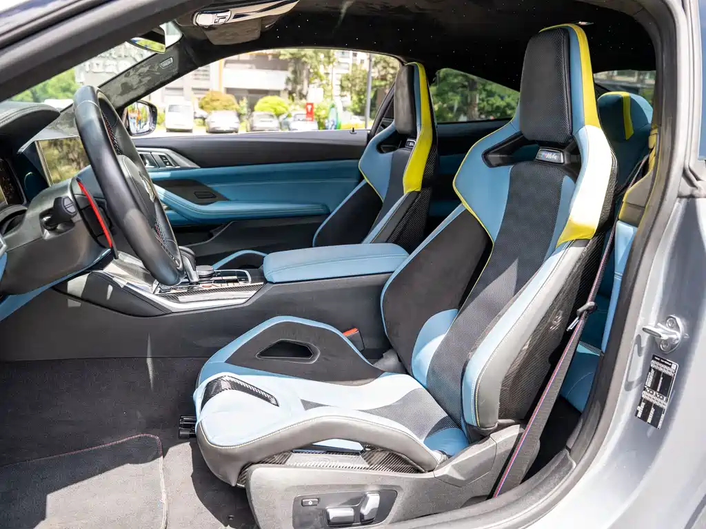 BMW M4 2023 — фото 14