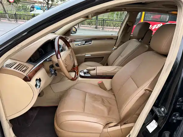 Mercedes-Benz S-Class 2008