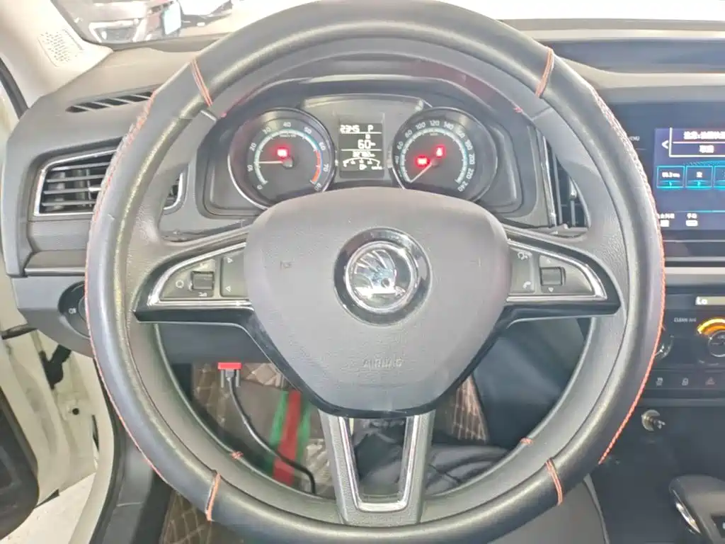 Skoda Kamiq 2021 — фото 11