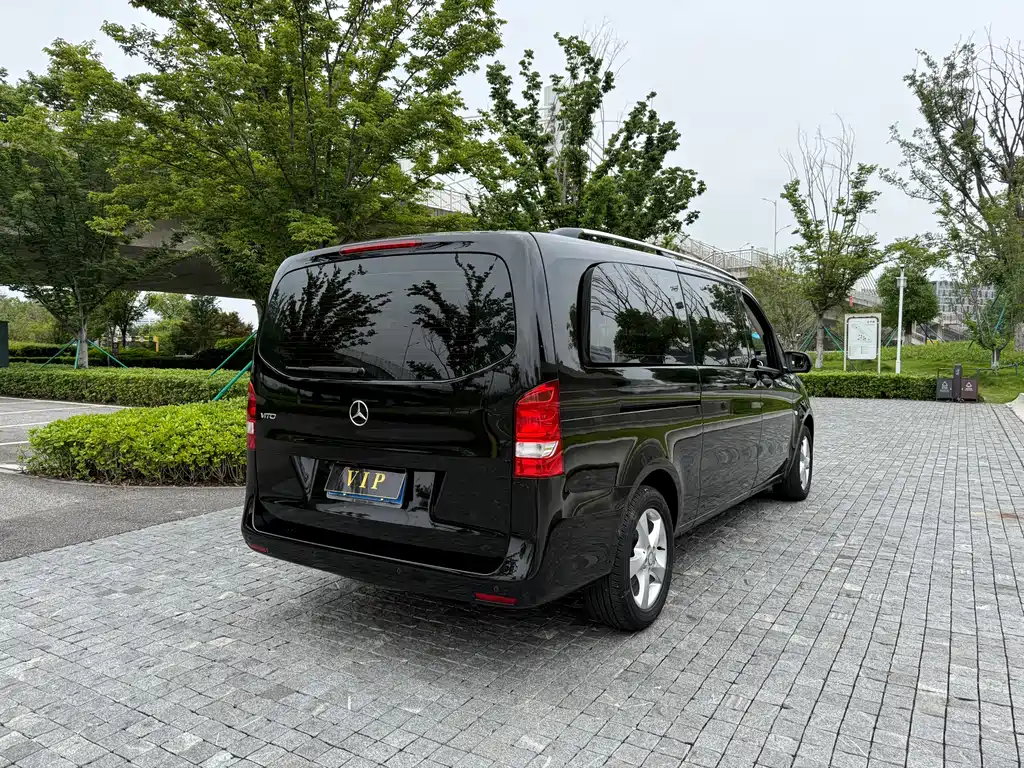 Mercedes-Benz Vito 2017 — фото 9