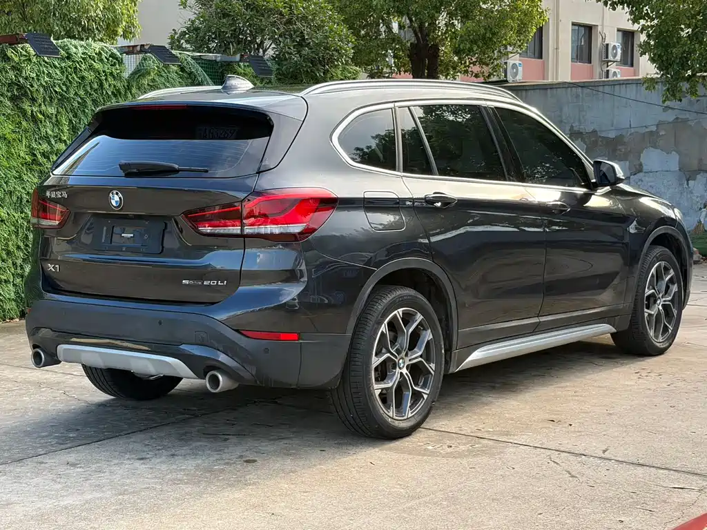BMW X1 2021