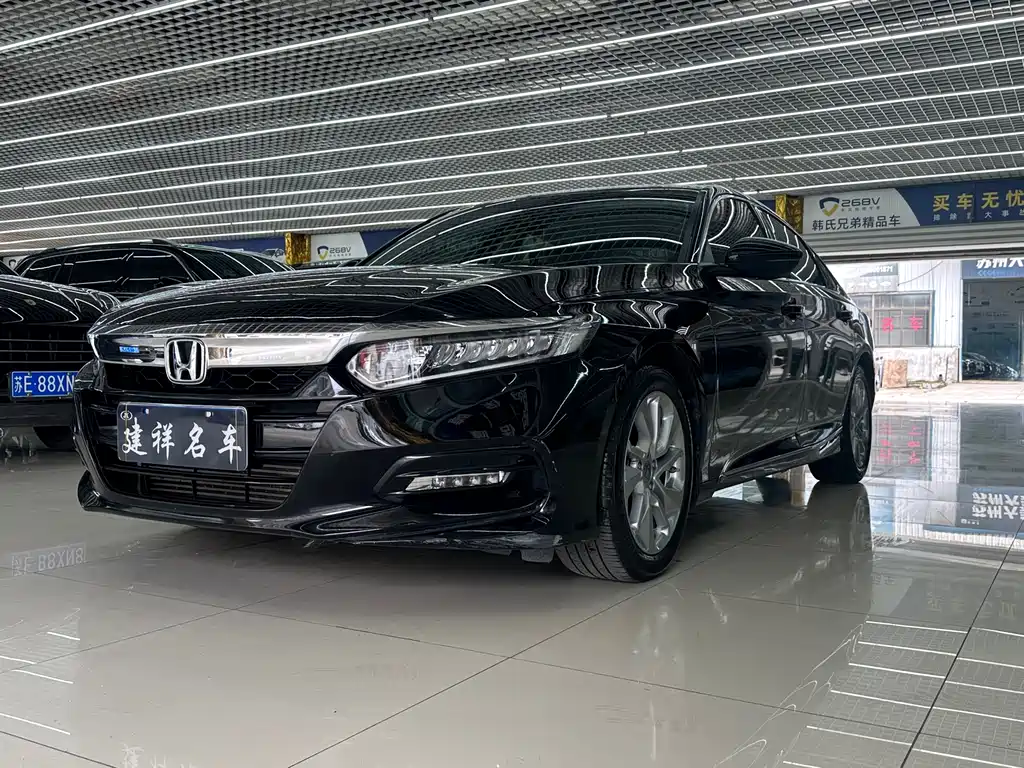 Honda Accord 2021 — фото 1