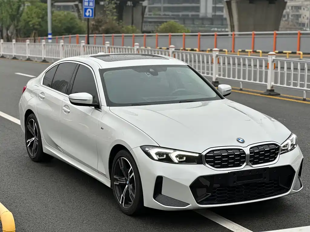 BMW 3 Series 2023