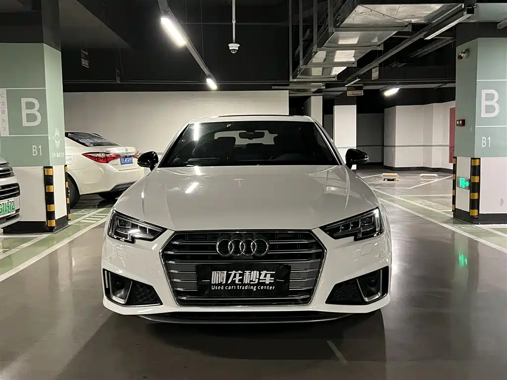 Audi A4L 2019