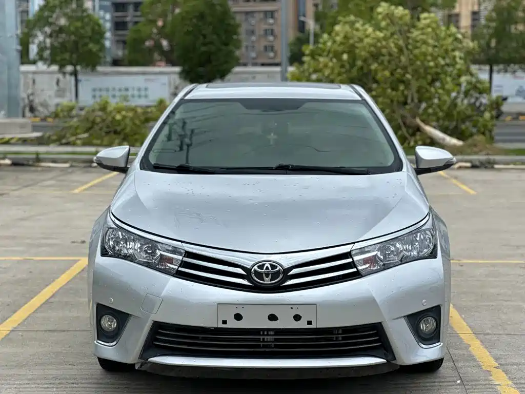 Toyota Corolla 2015 — фото 16