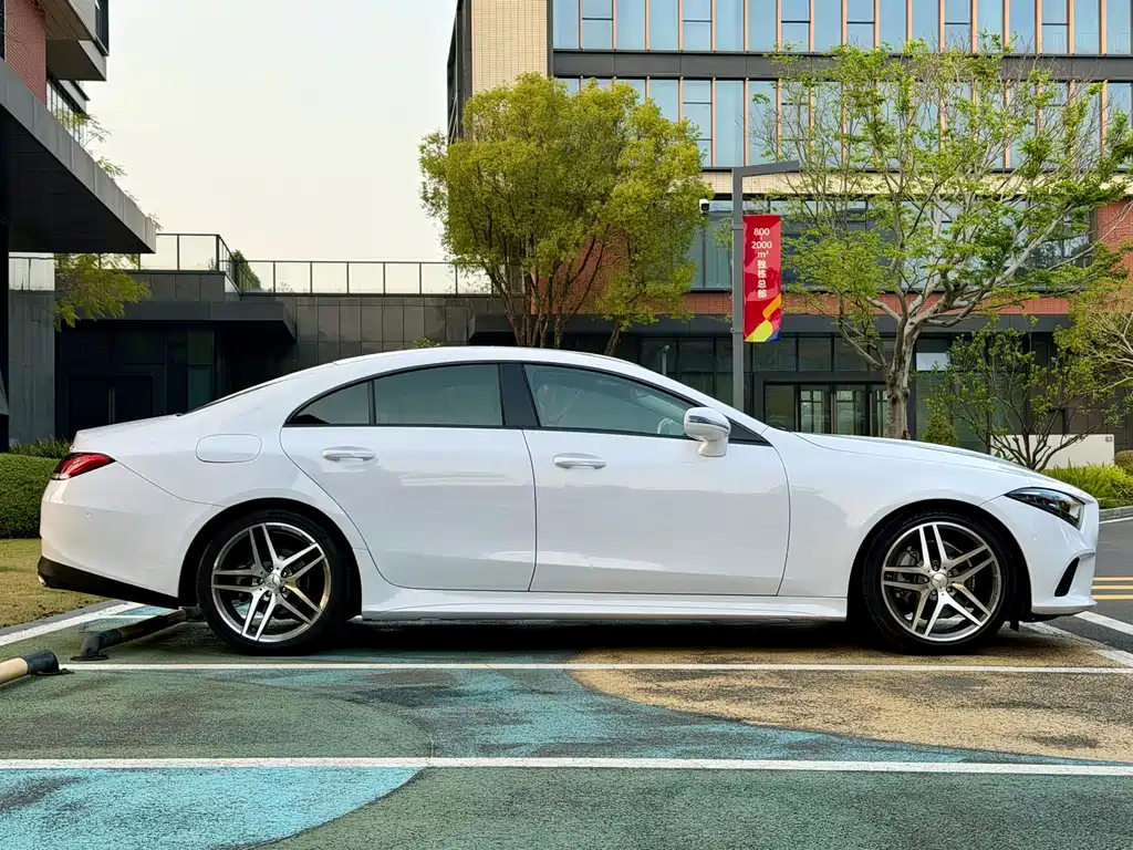 Mercedes-Benz CLS 2021 — фото 4