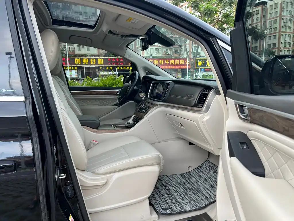 GAC Motor Trumpchi M8 2020 — фото 14