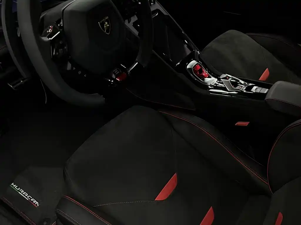 Lamborghini Huracán 2021