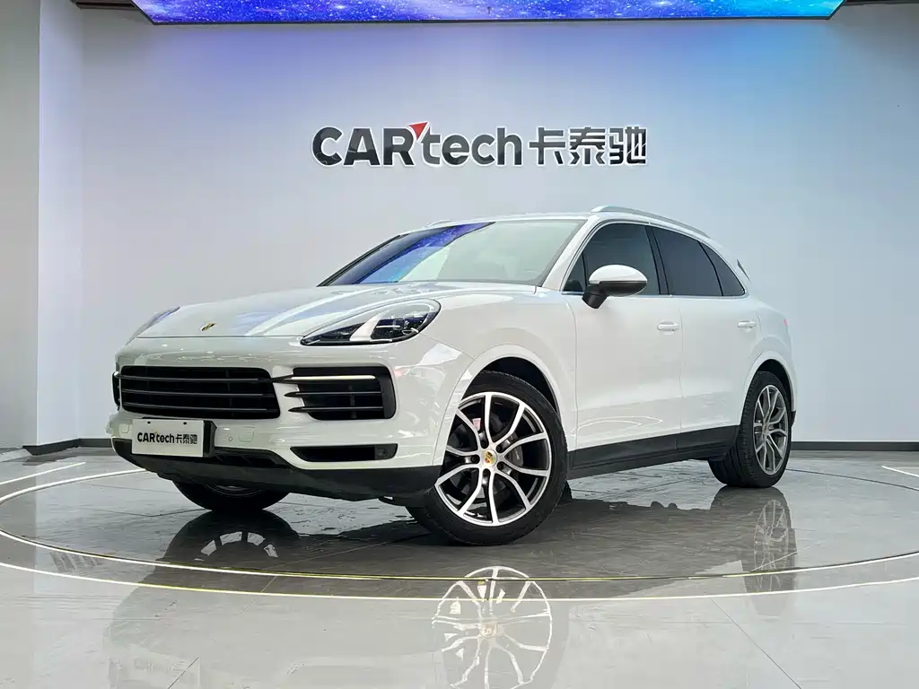 Porsche Cayenne 2021 — фото 1