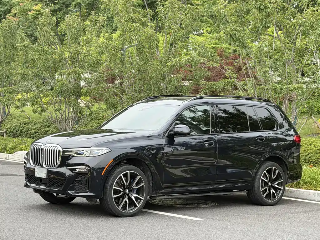 BMW X7 2022