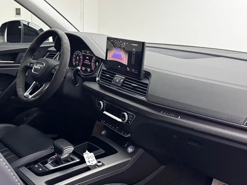 Audi Q5L 2022 — фото 17