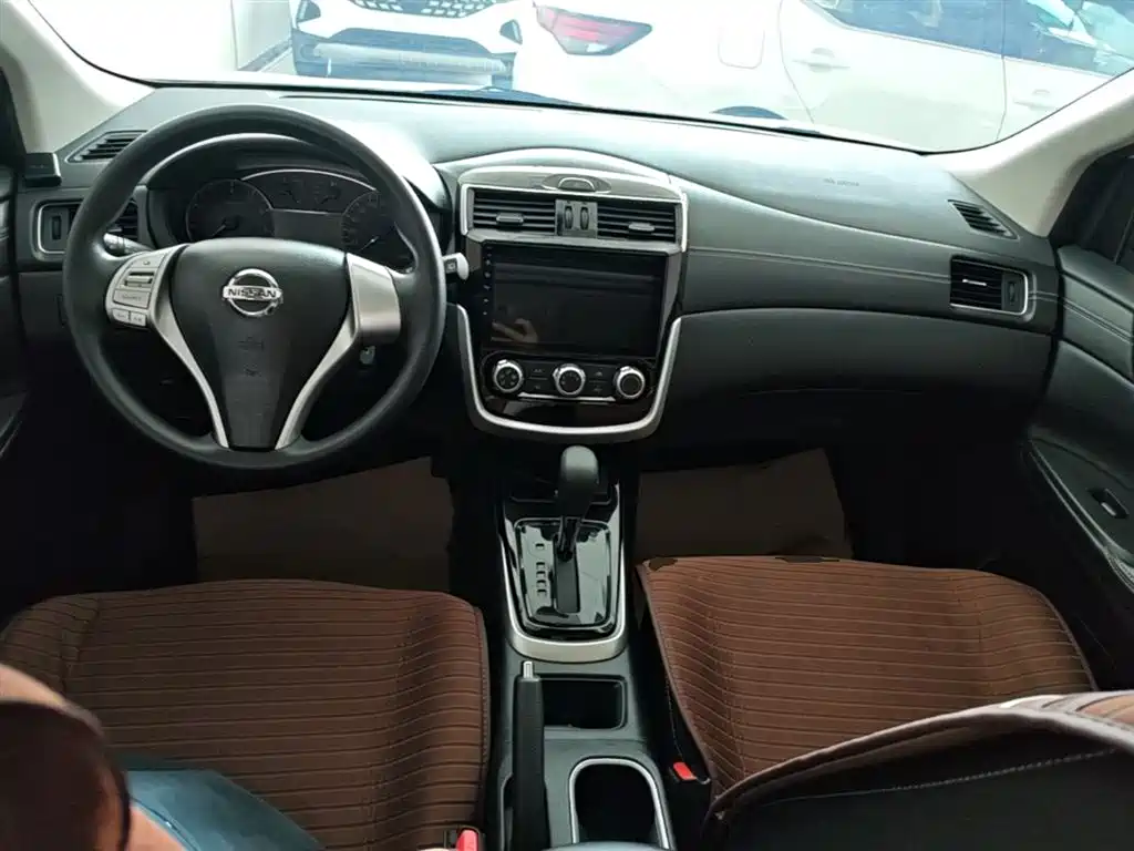 Nissan Tiida 2020 — фото 10