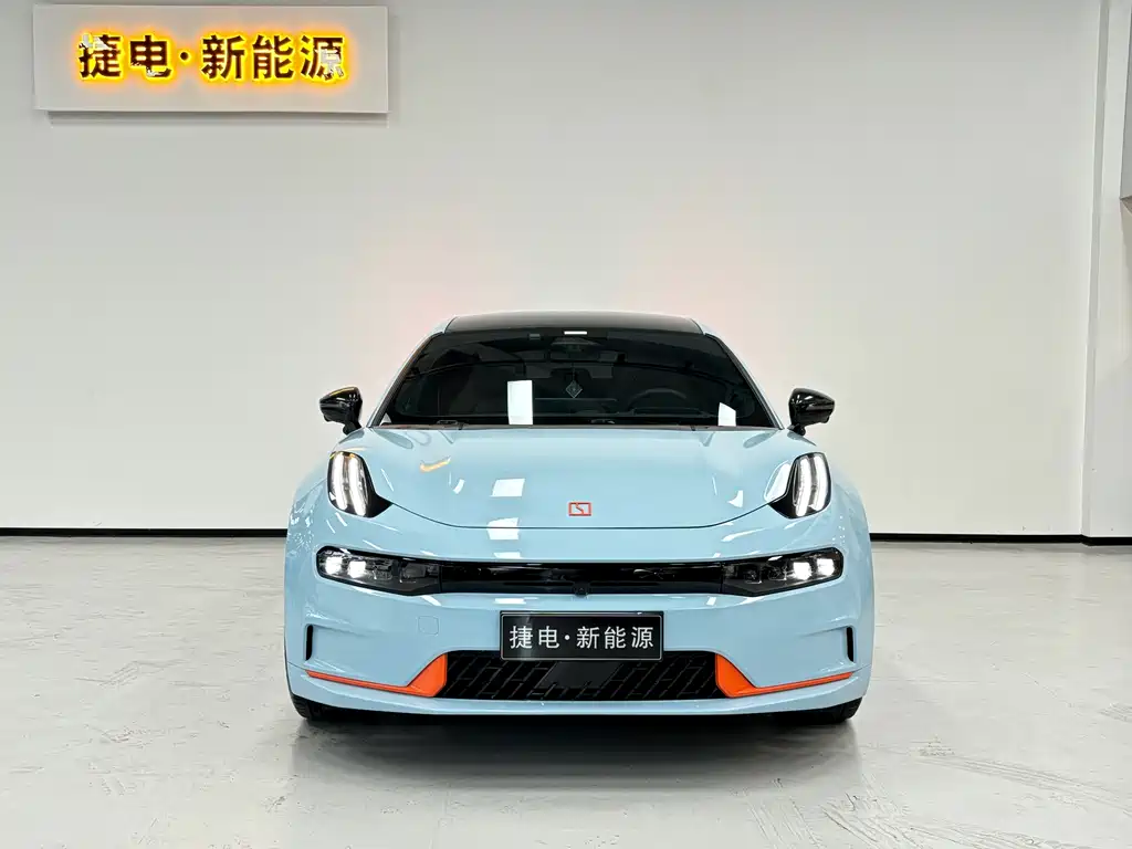 Zeekr 001 2023