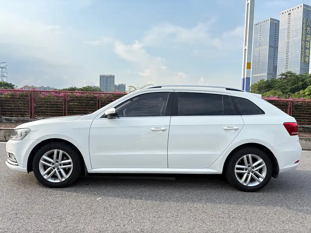 Volkswagen Gran Lavida 2017