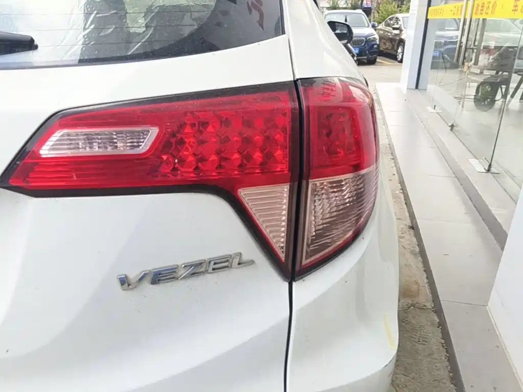 Honda Vezel 2015 — фото 8