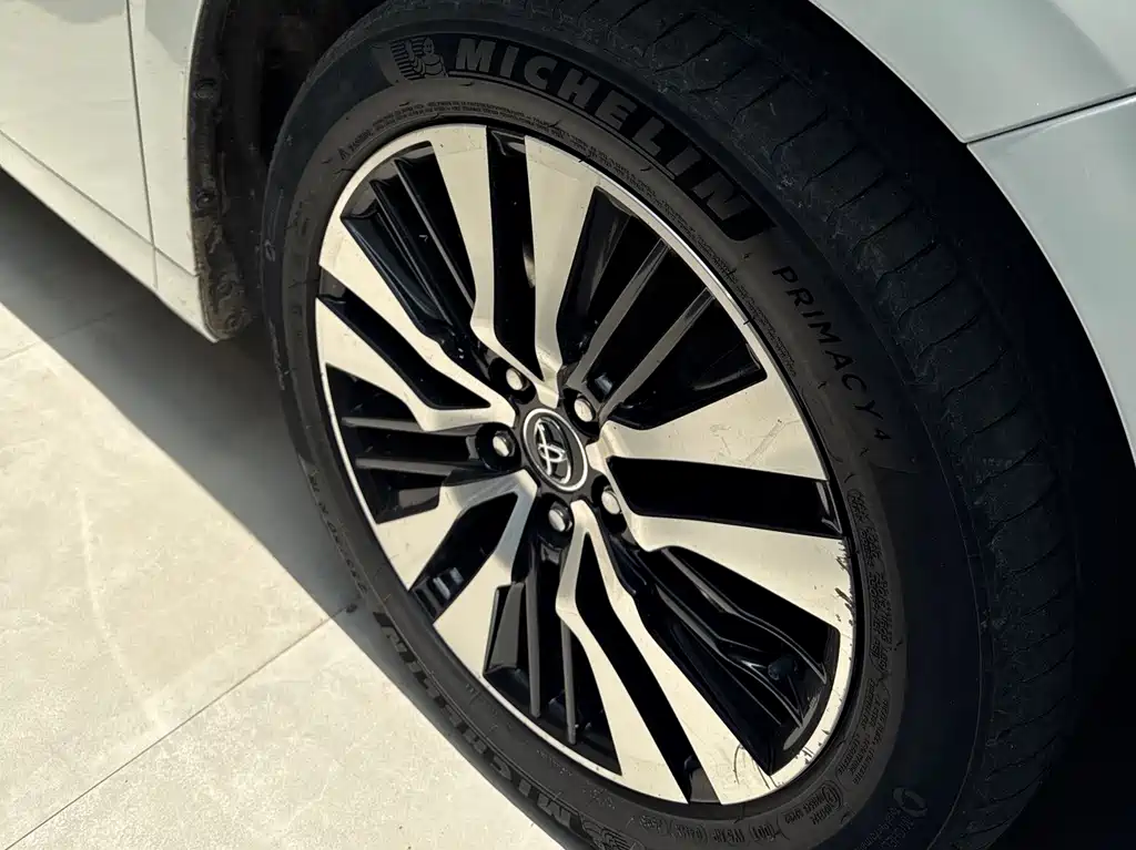 Toyota Alphard 2018 — фото 12