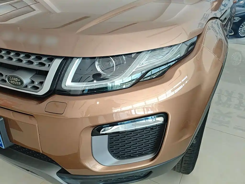 Land Rover Evoque 2017 — фото 24