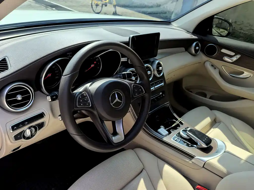 Mercedes-Benz GLC 2017