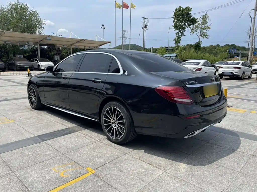 Mercedes-Benz E-Class 2018
