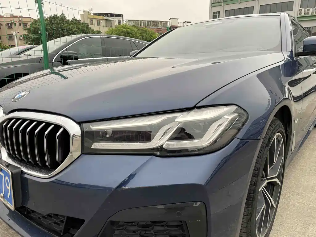 BMW 5 Series 2021 — фото 3