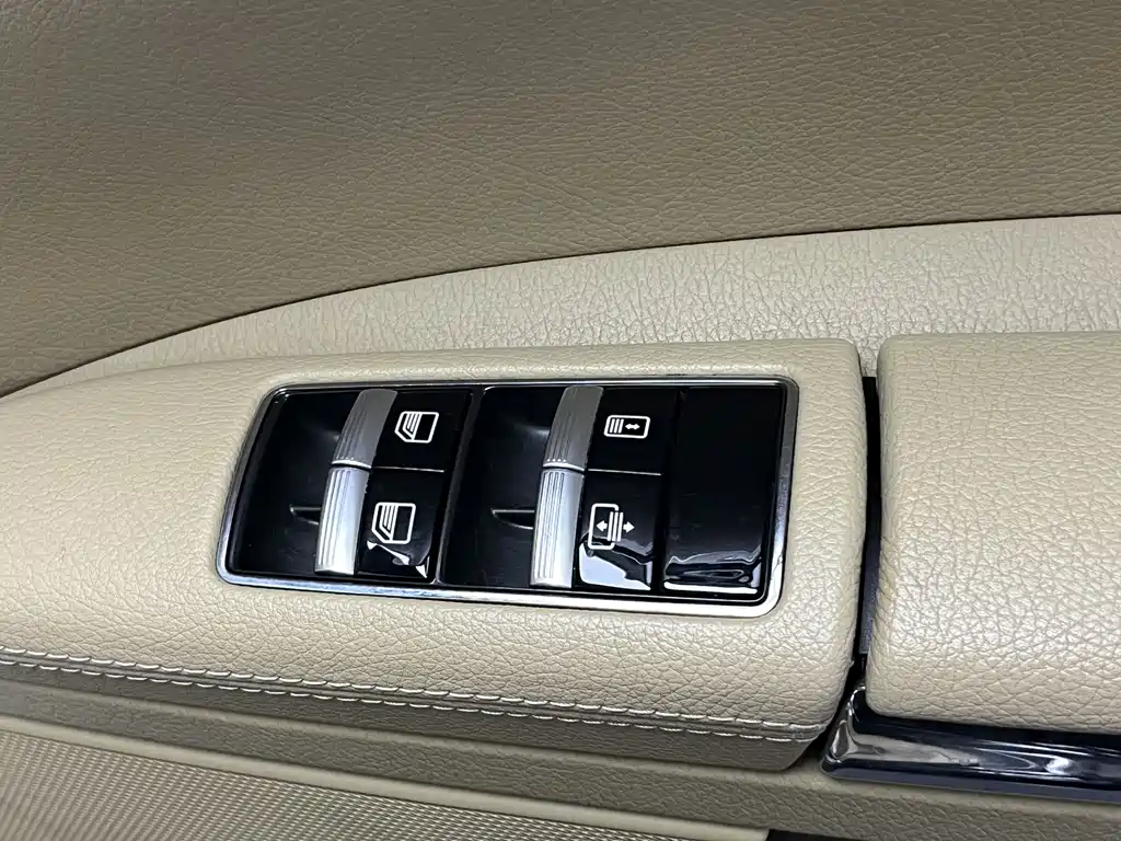 Mercedes-Benz S-Class 2010 — фото 9