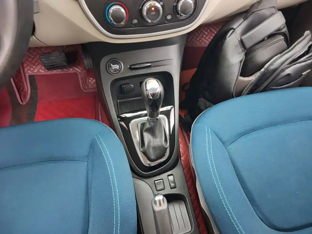 Renault Captur 2016 — фото 14