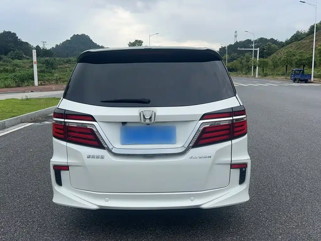 Honda Elysion 2019 — фото 22