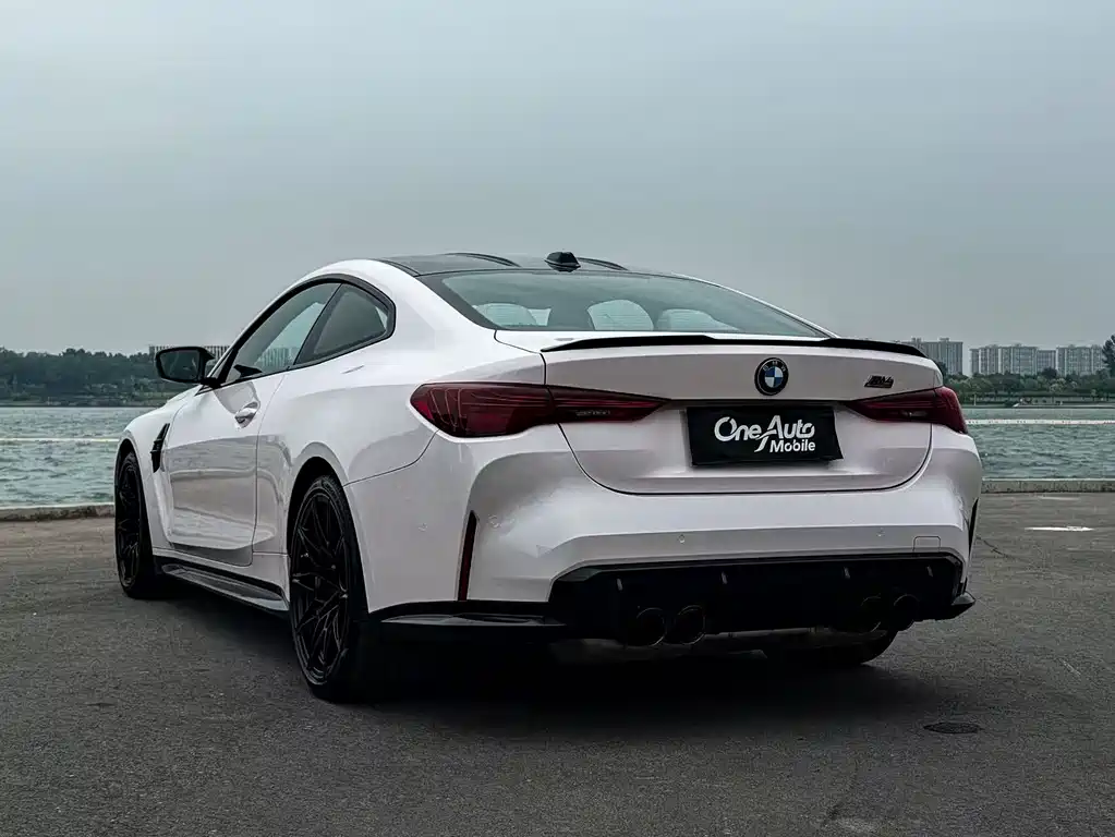 BMW M4 2025 — фото 6
