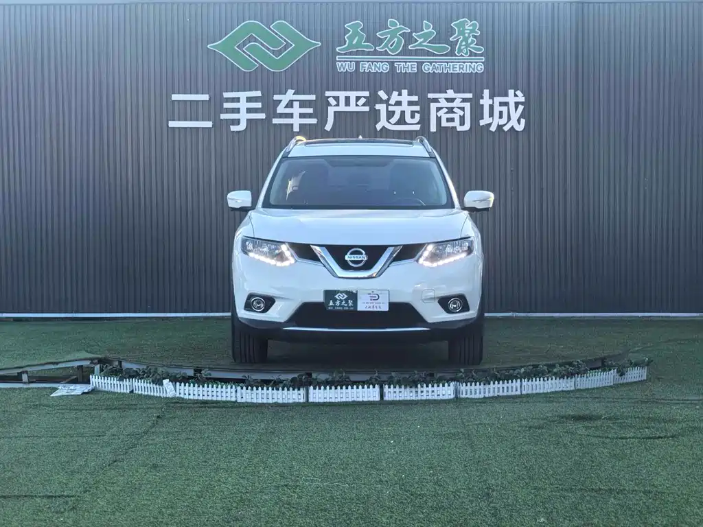 Nissan X-Trail 2017 — фото 2