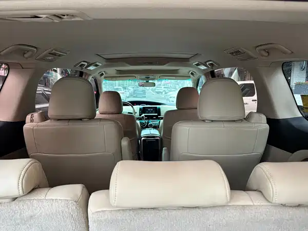 Toyota Previa 2018