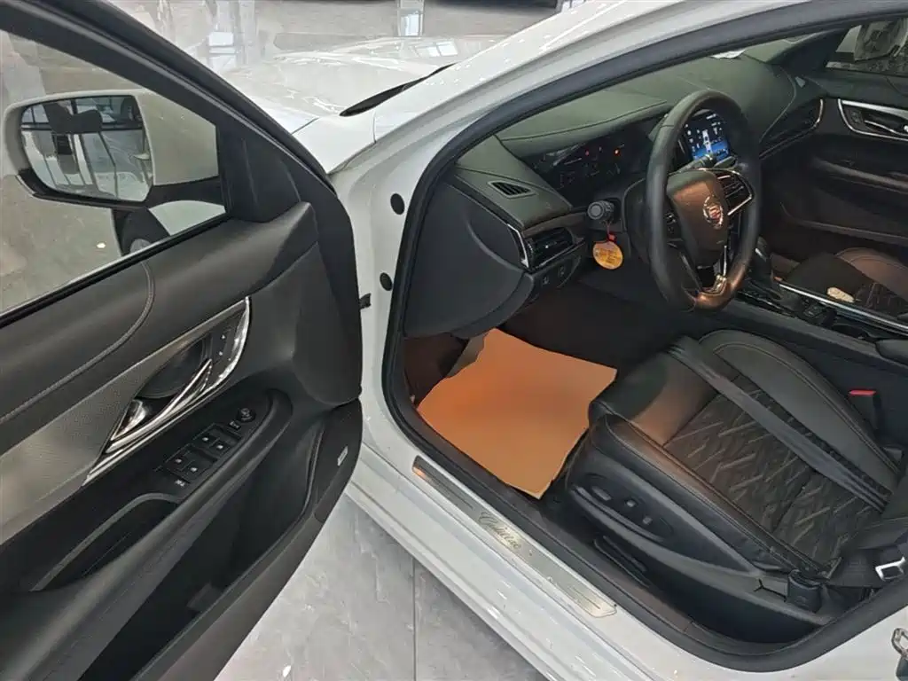 Cadillac ATS-L 2015 — фото 16