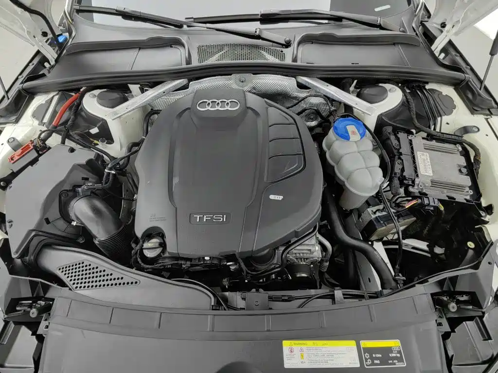 Audi A4L 2018