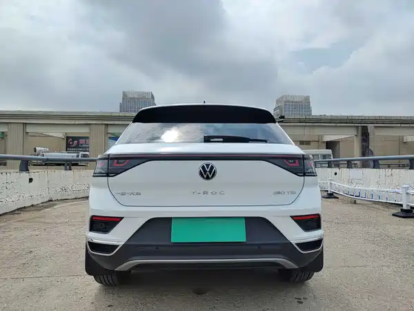 Volkswagen T-Roc 2025