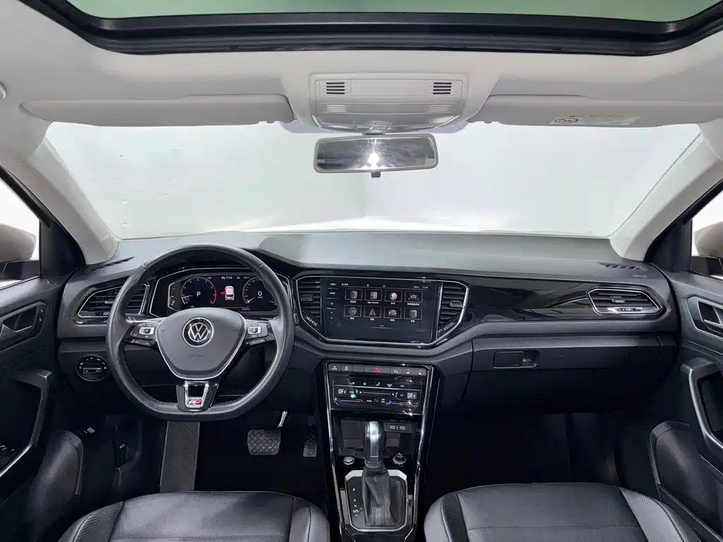 Volkswagen T-Roc 2022 — фото 11