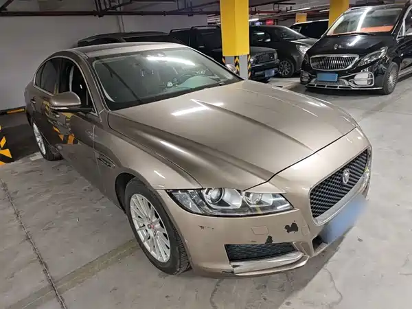 Jaguar XF 2016