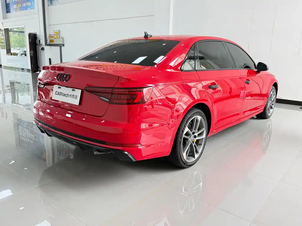 Audi A4L 2018
