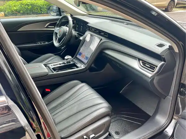 Hongqi H5 2023