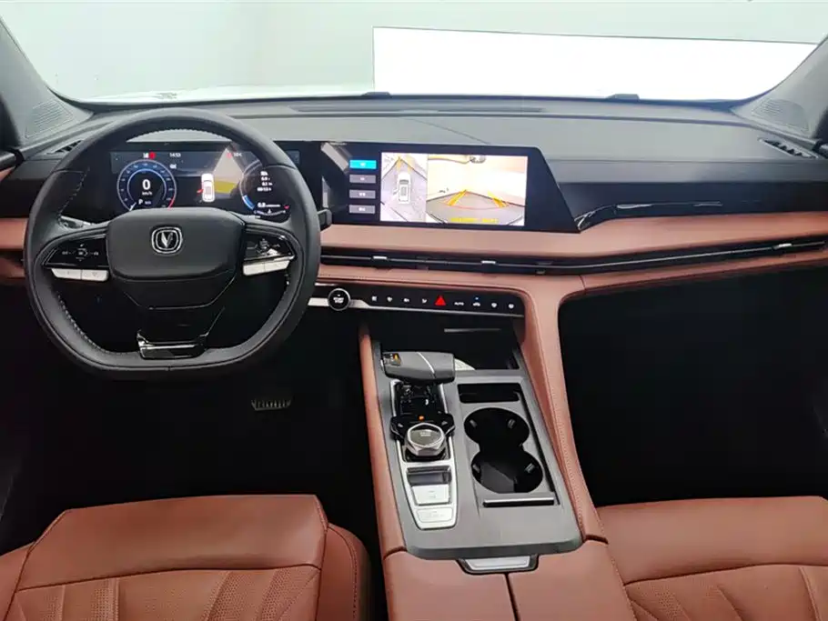 Changan CS75 PLUS 2025 — фото 12