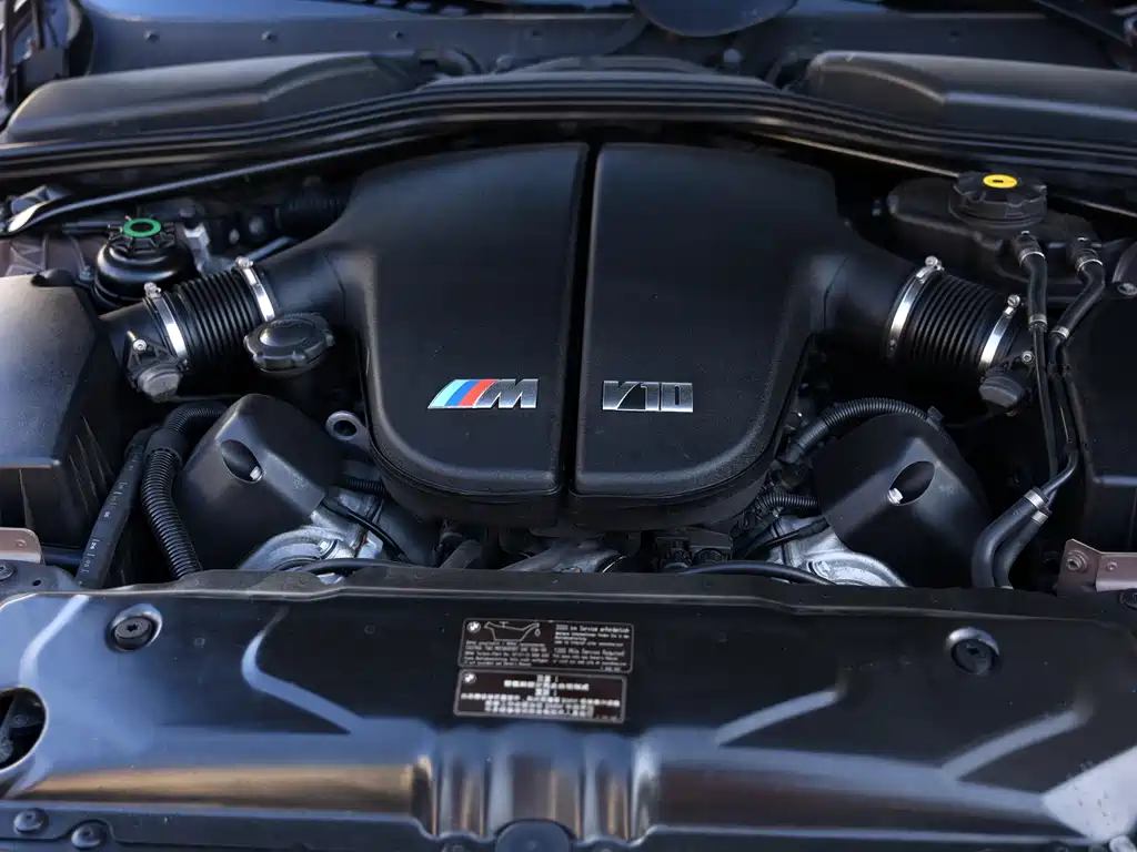 BMW M5 2006 — фото 10