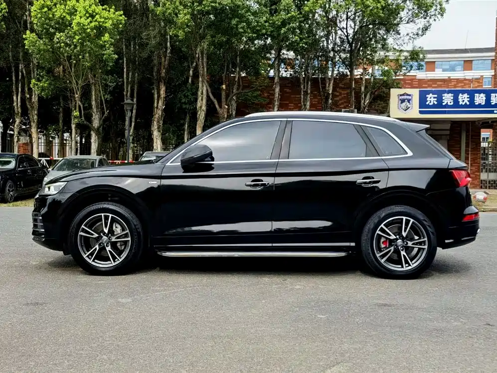 Audi Q5L 2019