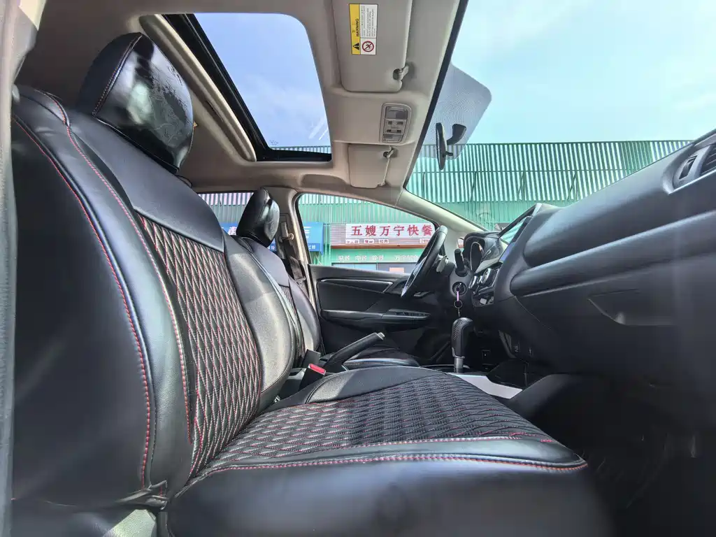 Honda Fit 2018 — фото 13