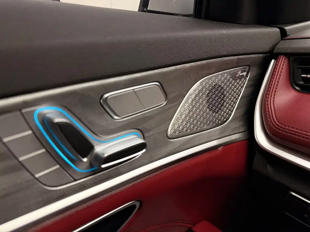 Jetour Jietu X70 PLUS 2023 — фото 11