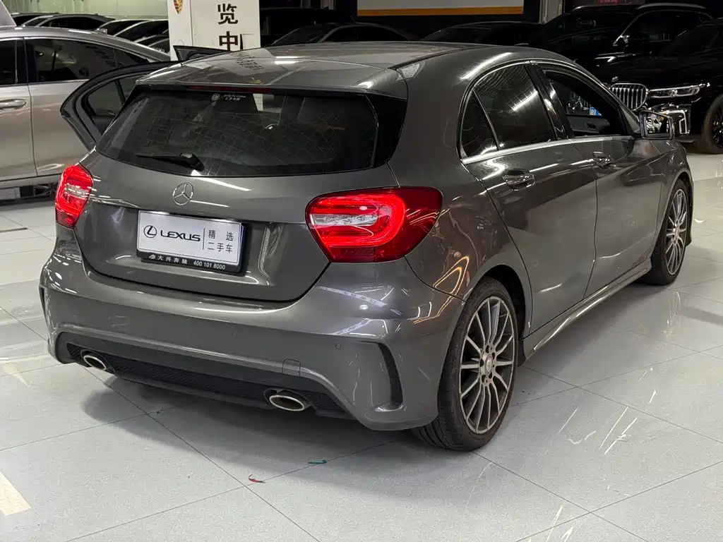 Mercedes-Benz A-Class 2016 — фото 11