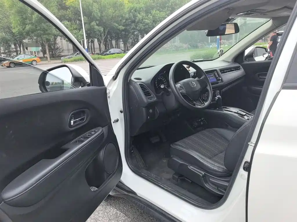 Honda Vezel 2017 — фото 14